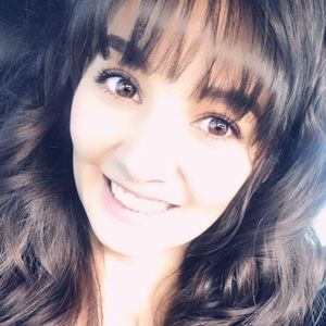 Meet your Posher, Adriana